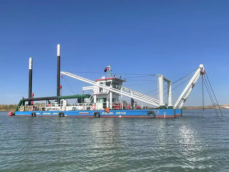 Drague suceuse à désagrégateur : un outil puissant pour briser efficacement les roches et éliminer le limon.