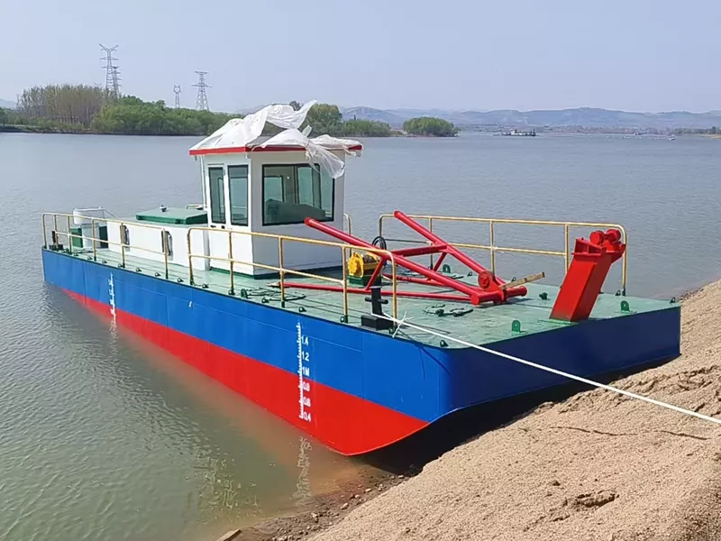 Remorqueur portuaire pour le soutien au dragage